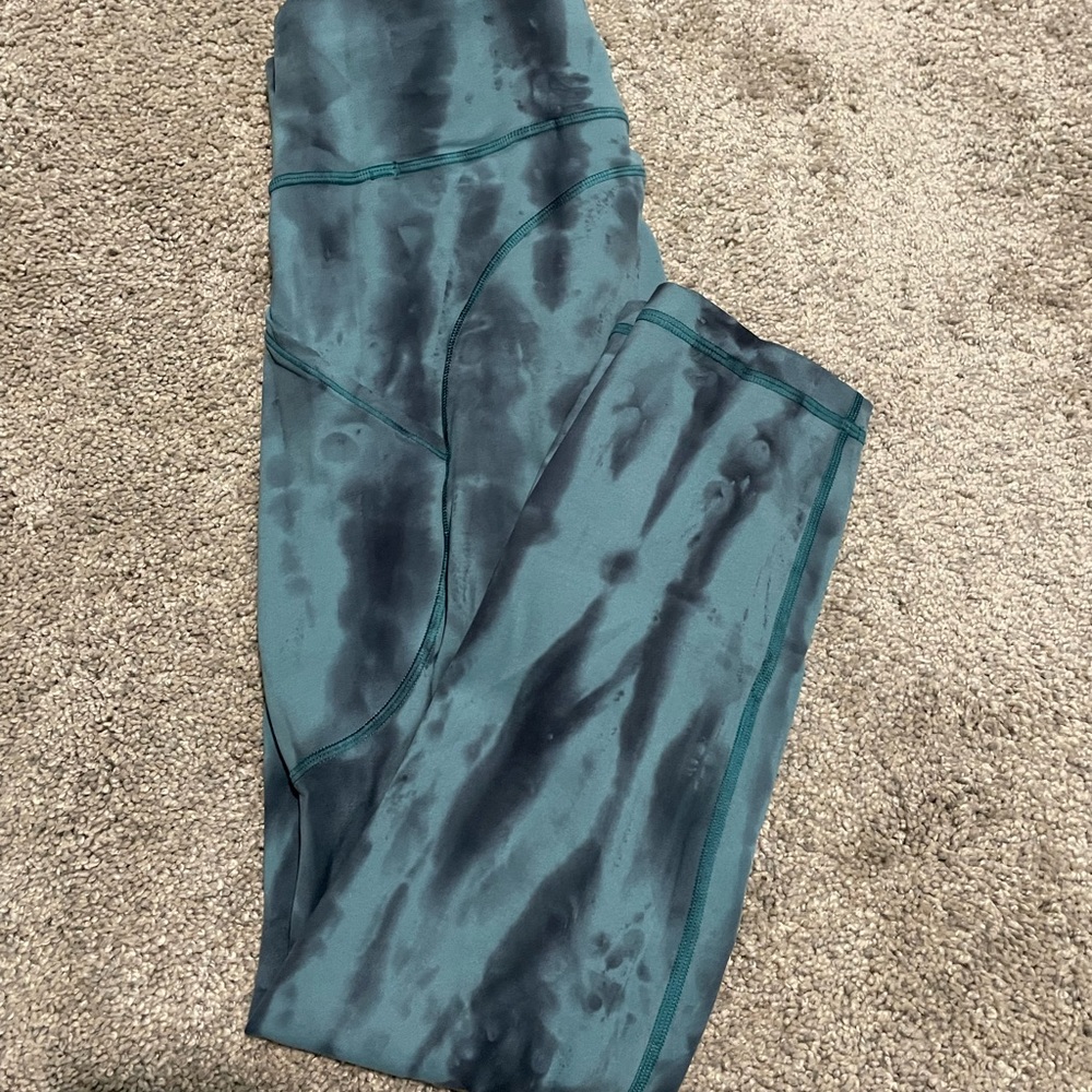 Lululemon tie dye crop. Worn once